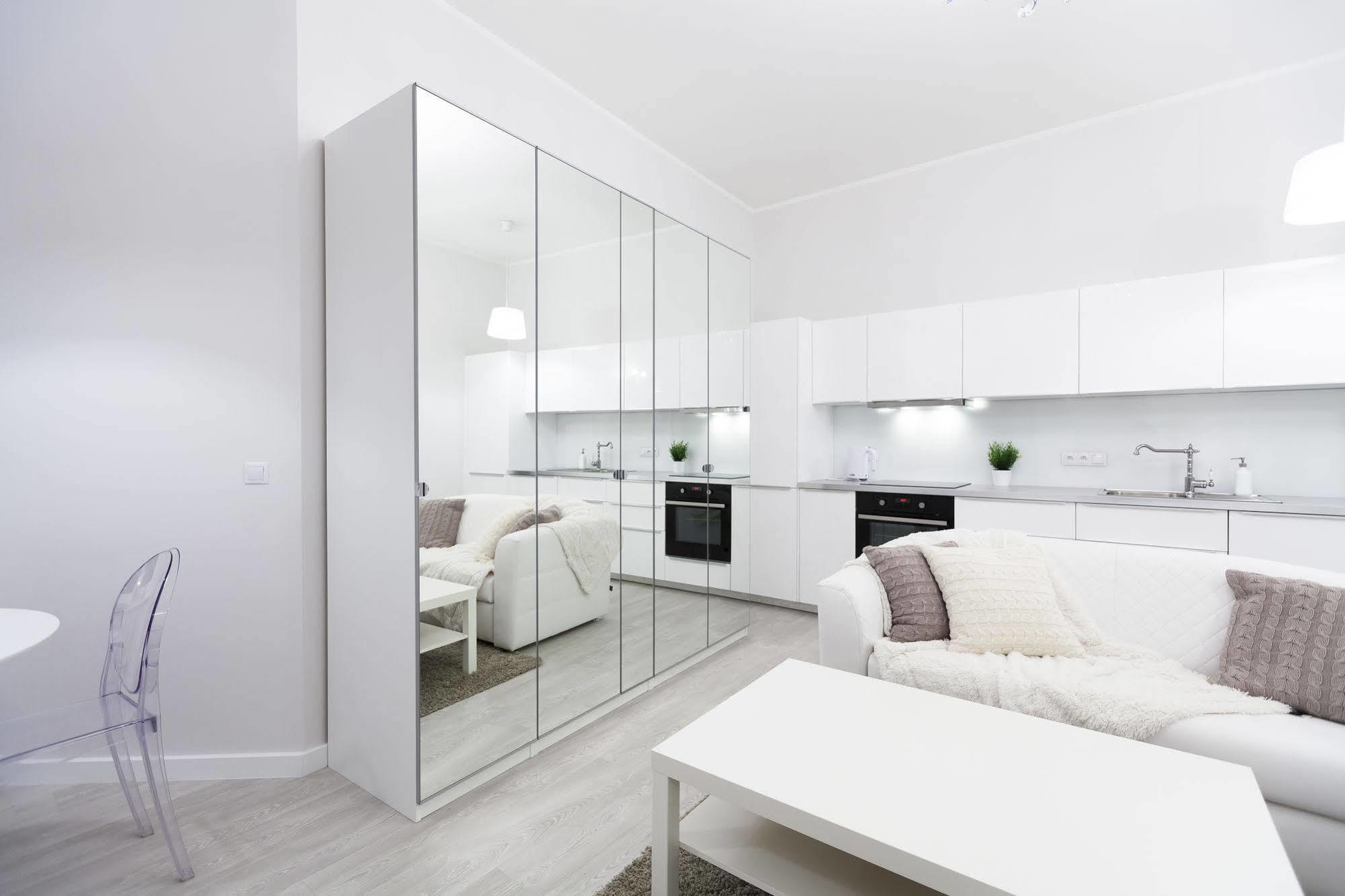 Homewell Apartments Stara Piekarnia Познань Экстерьер фото